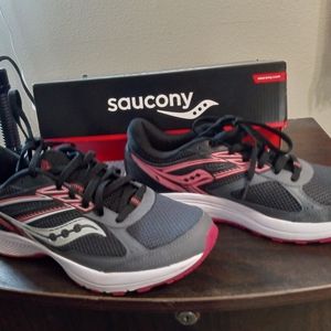 Saucony women's shoes